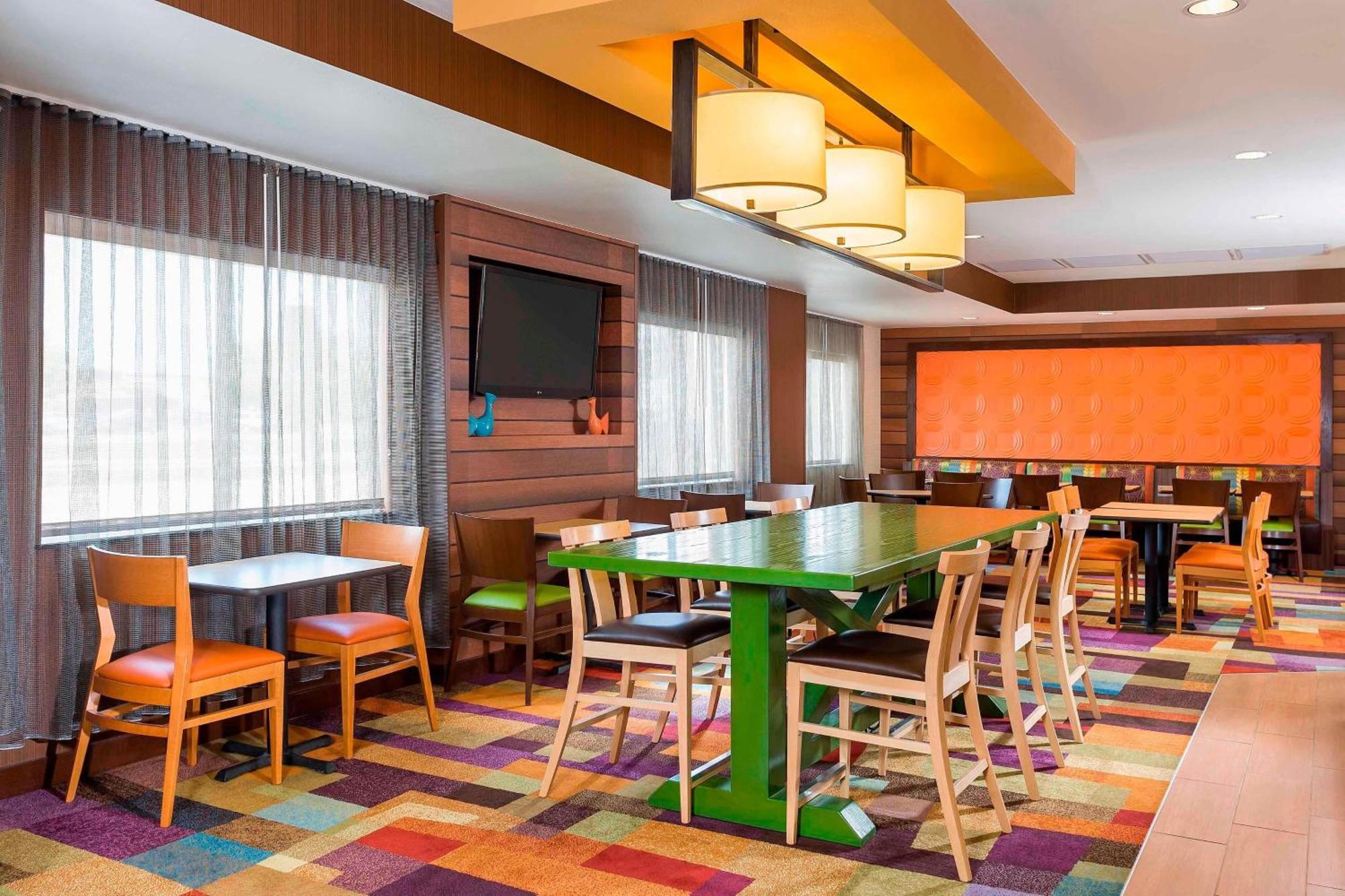 Fairfield Inn & Suites Mansfield Ontario Exterior photo