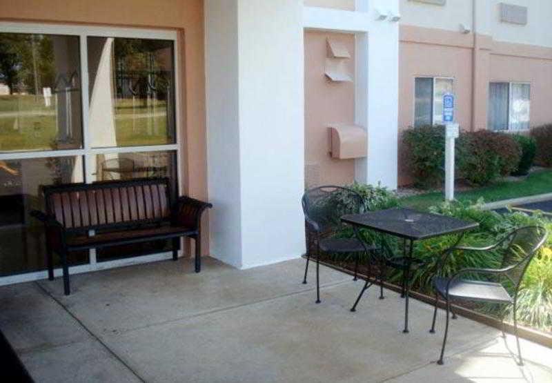 Fairfield Inn & Suites Mansfield Ontario Restaurant photo
